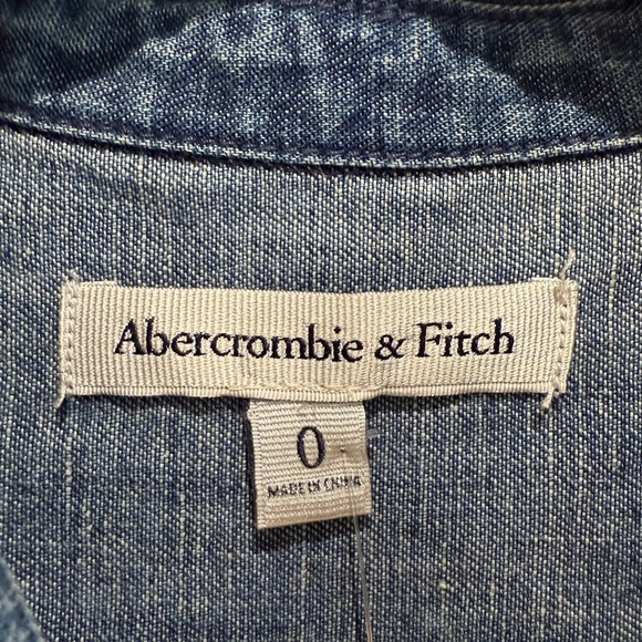 NWT Abercrombie & Fitch Denim Utility Romper Blue Size 0 - Picture 5 of 6